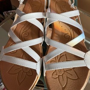 BOC ALTHEDA SANDALS NWT🌺🌺🌺
